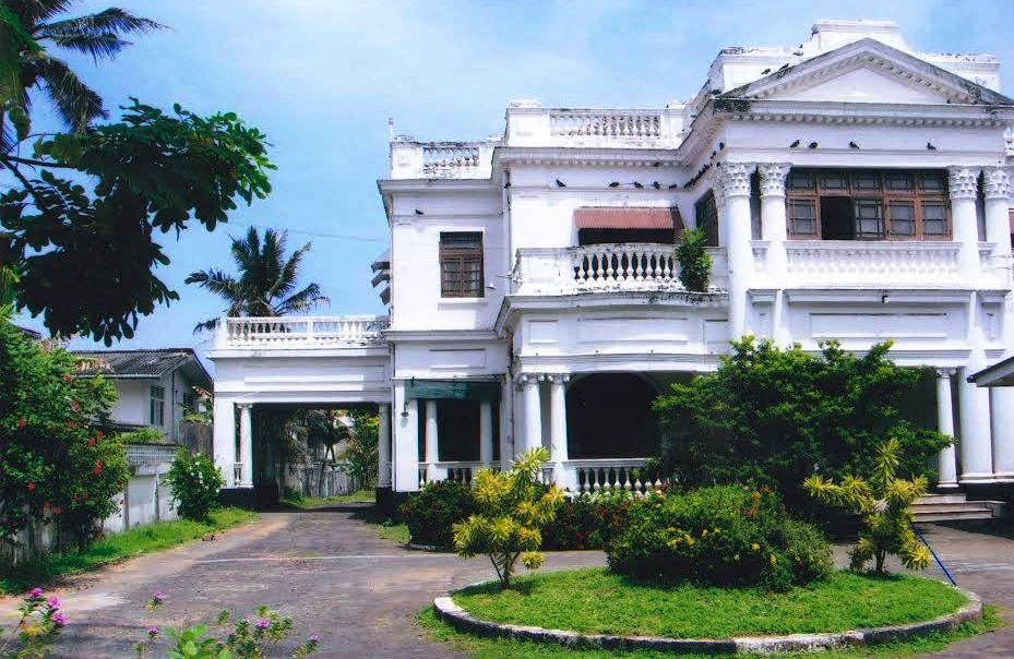 Mumtaz Mahal facing Galle Road (later photo)